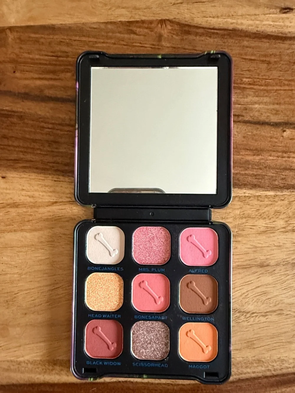 NIB Revolution Beauty Corpse Bride Grave Misunderstanding Eye Shadow Pallet